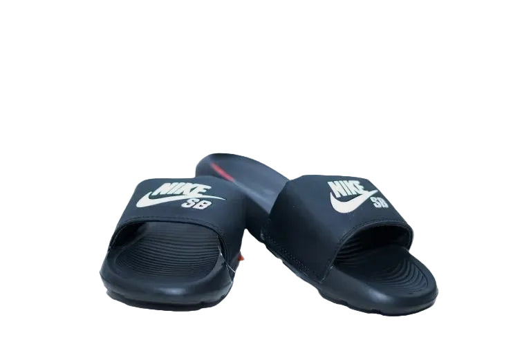 Nike Victori Black and White SB