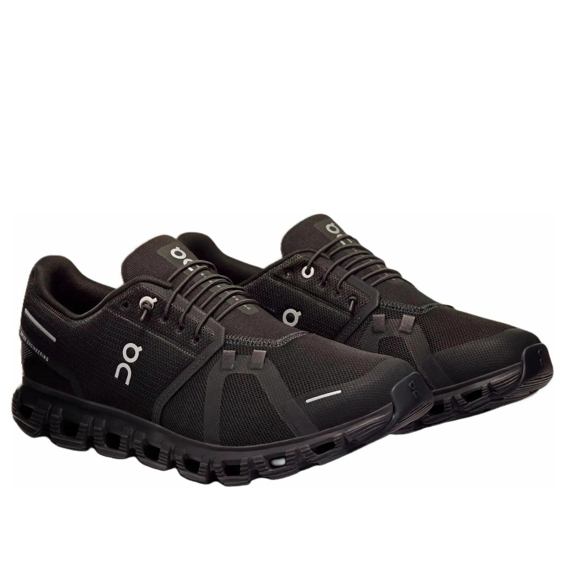 On Running Cloud 6 “All Black”