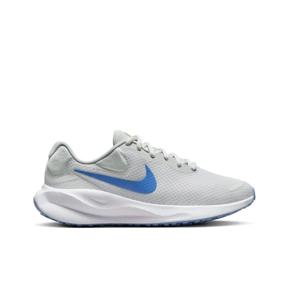 Nike Revolution 7 “Photon Dust Polar”