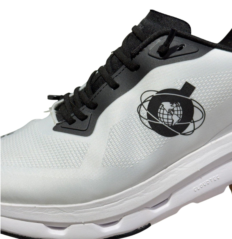 On Running x Kith Cloudzone “White / black”