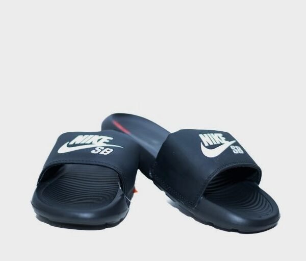 Nike Victori Black and White SB