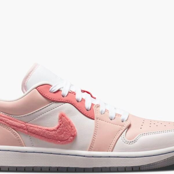 Air Jordan 1 Low SE “Mighty Swooshers Pink”